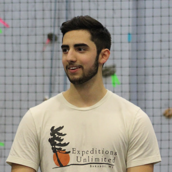 Jonathan Arnold Net Worth & Earnings (2026)