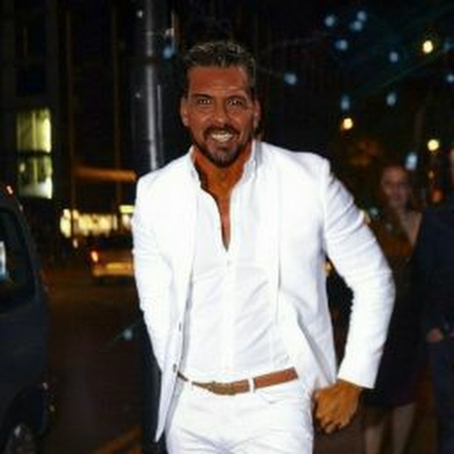 AMLnZu_TjilWGhxRQ92g9szFWWeTT2fH14ox1MA-L5GB2Q=s900-c-k-c0x00ffffff-no-rj