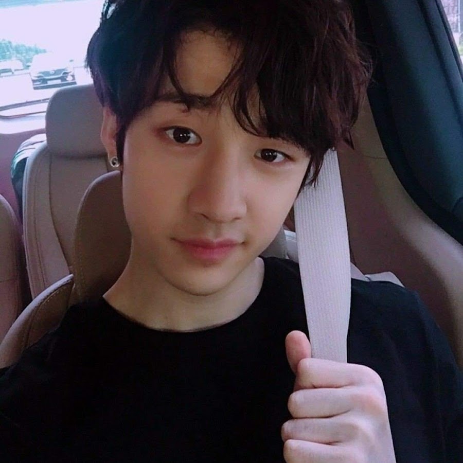 BANGCHAN selca