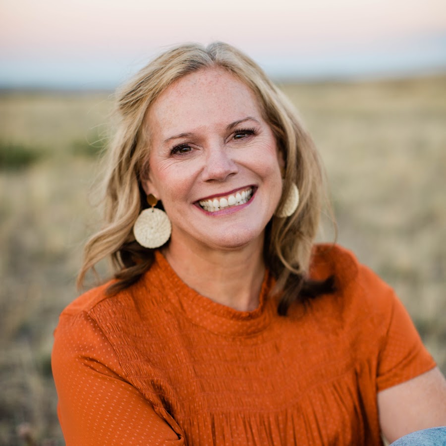 Shelly Rees - YouTube