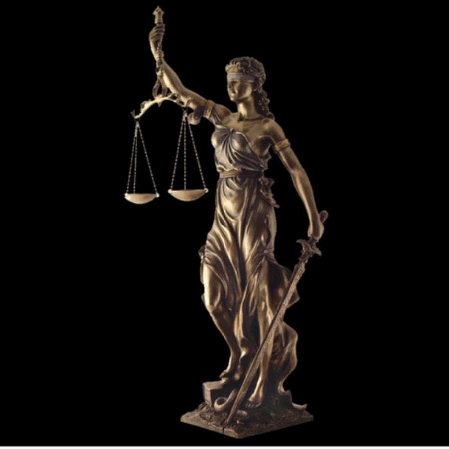 Богиня правосудия Темис статуя