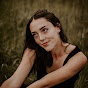 Anna Stilwell YouTube Profile Photo