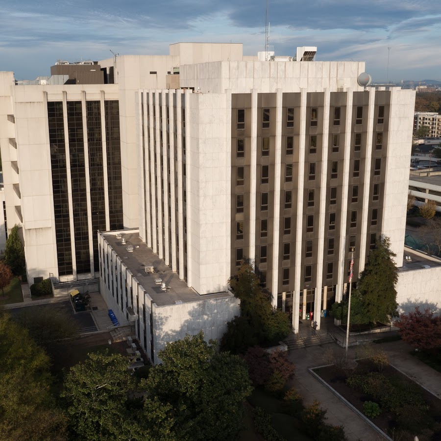 AMLnZu_xe_4tUDMK81S_vgKVRbu8hOQyDkarbJ3RSIWG=s900ckc0x00ffffffnorj