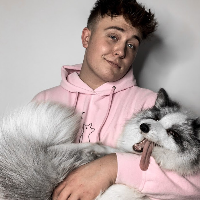 Pasofix Net Worth & Earnings (2026)