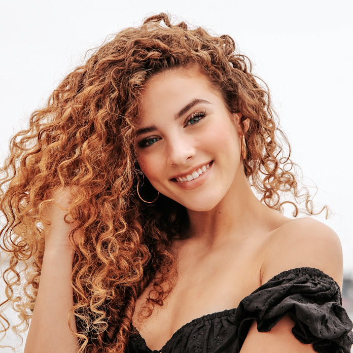 Sofie Dossi Net Worth & Earnings (2025)