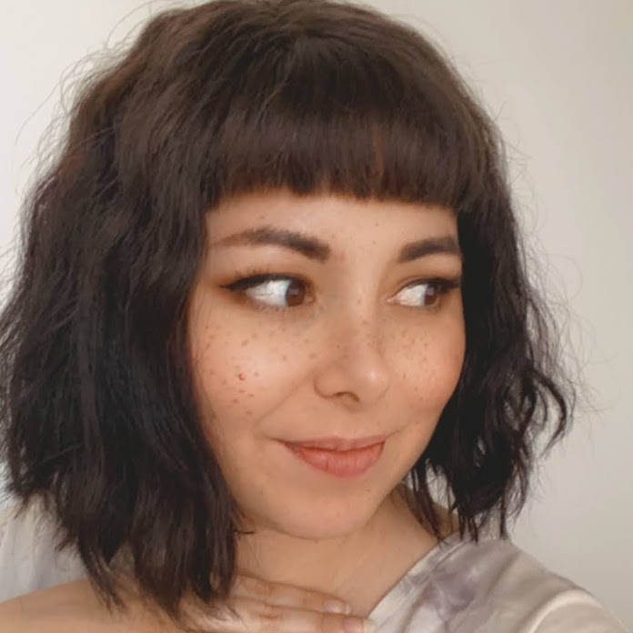 RoxyRocksTV Net Worth & Earnings (2025)