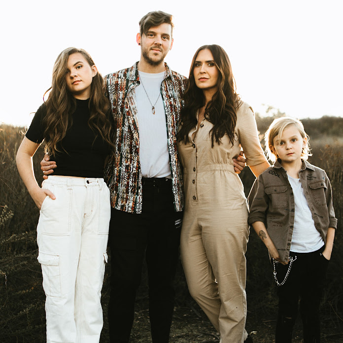 Slyfox Family Net Worth & Earnings (2025)