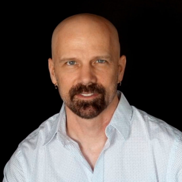 Freakin' Reviews Net Worth & Earnings (2026)