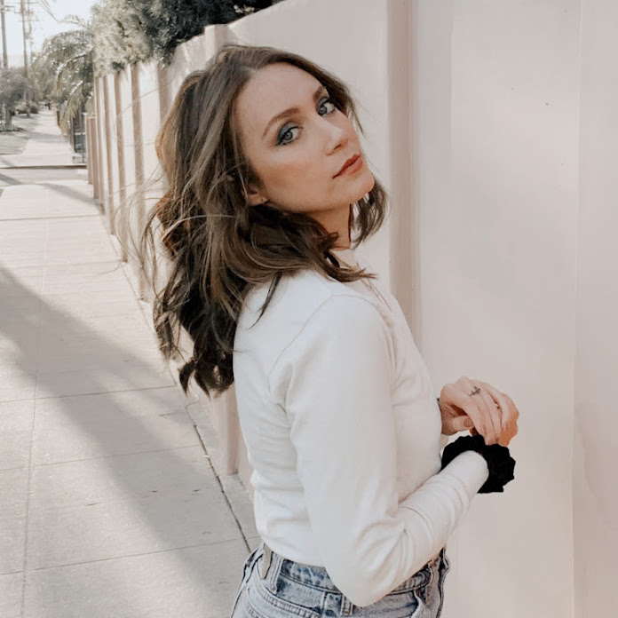 XO, MaCenna Net Worth & Earnings (2026)