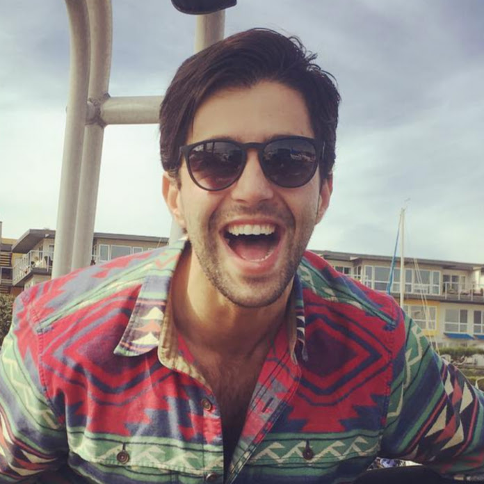 Josh Peck Net Worth & Earnings (2025)