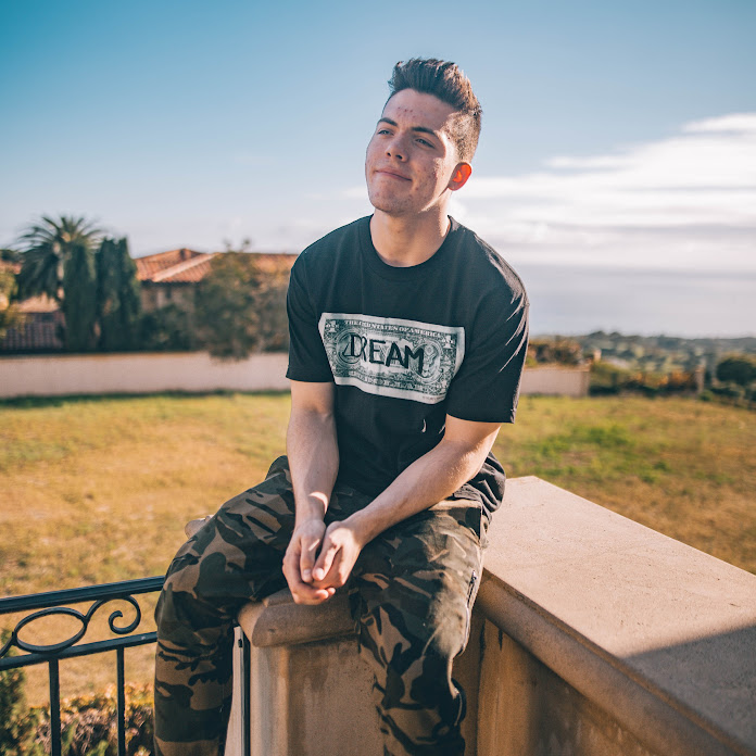 FaZe Adapt Net Worth & Earnings (2025)