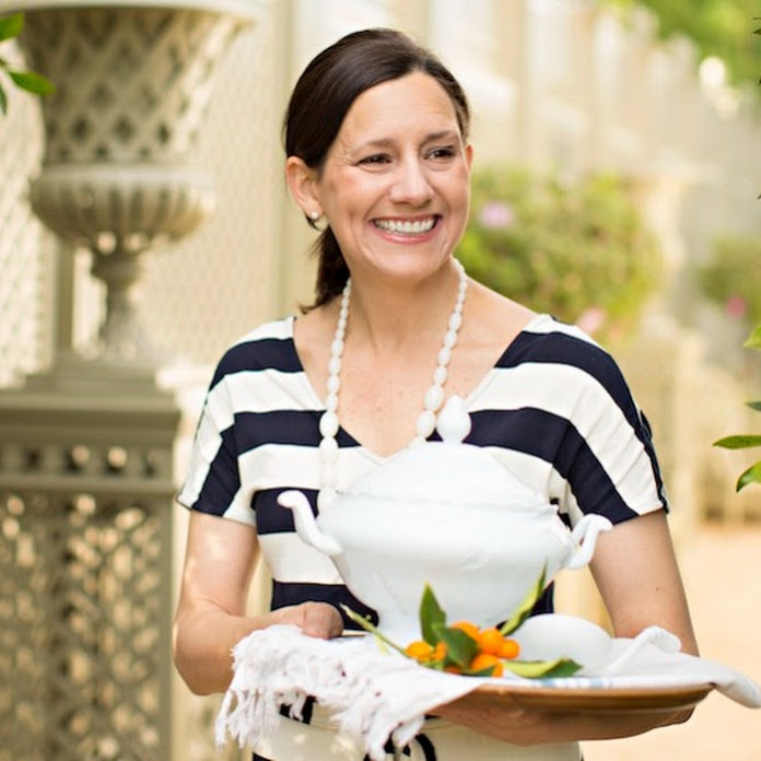 Entertaining With Beth Net Worth & Earnings (2026)