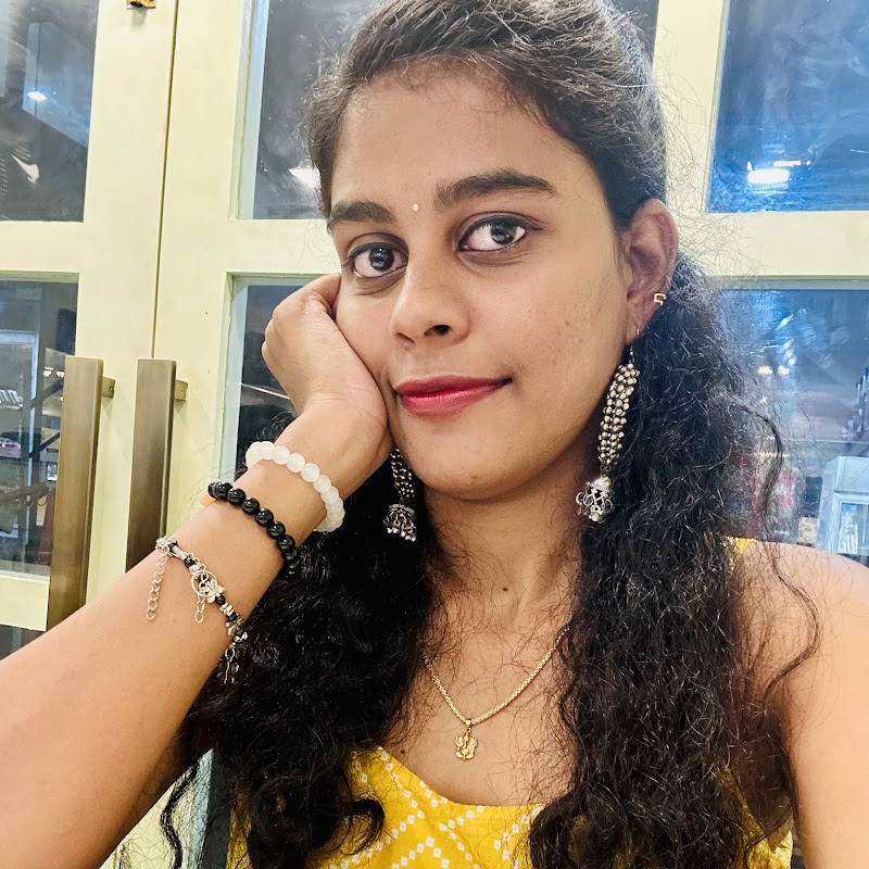 Priyaramvibes 