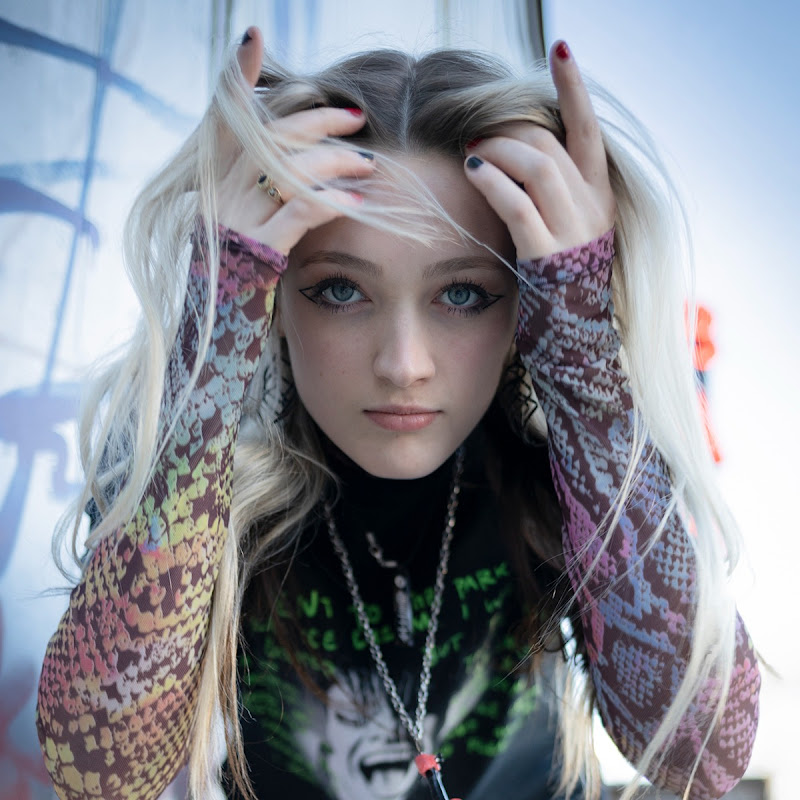 Mia Morris