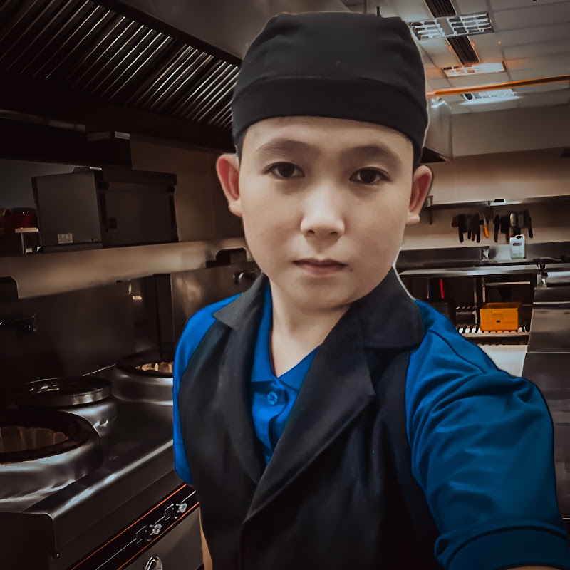 Đầu Bếp Tí Hon