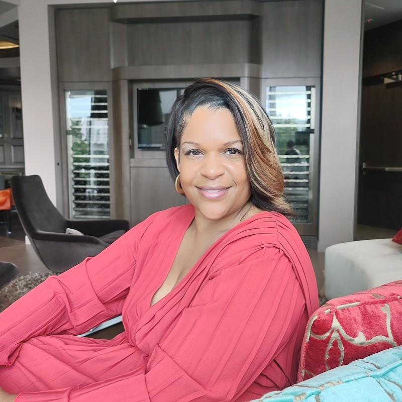 Shannon K. Byrdsong - Fit Realtor Mom