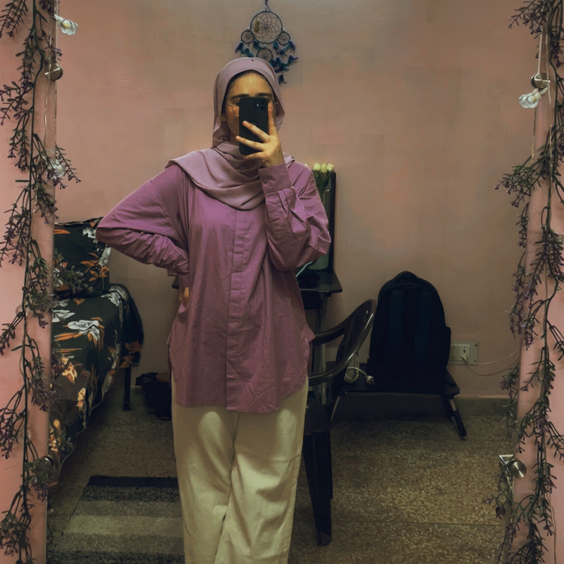 Miss Virtual Vlogger
