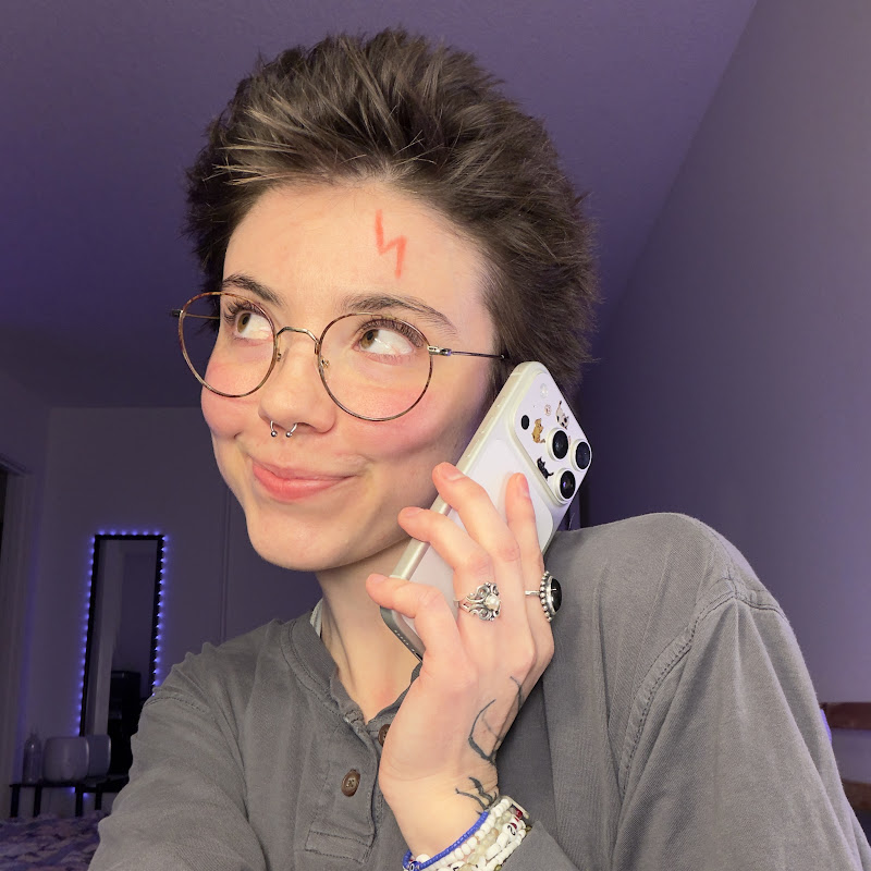 does it seem like it’s worth 2K to you?! #iphone #apple #unboxing #iphoneunboxing #3dprinting