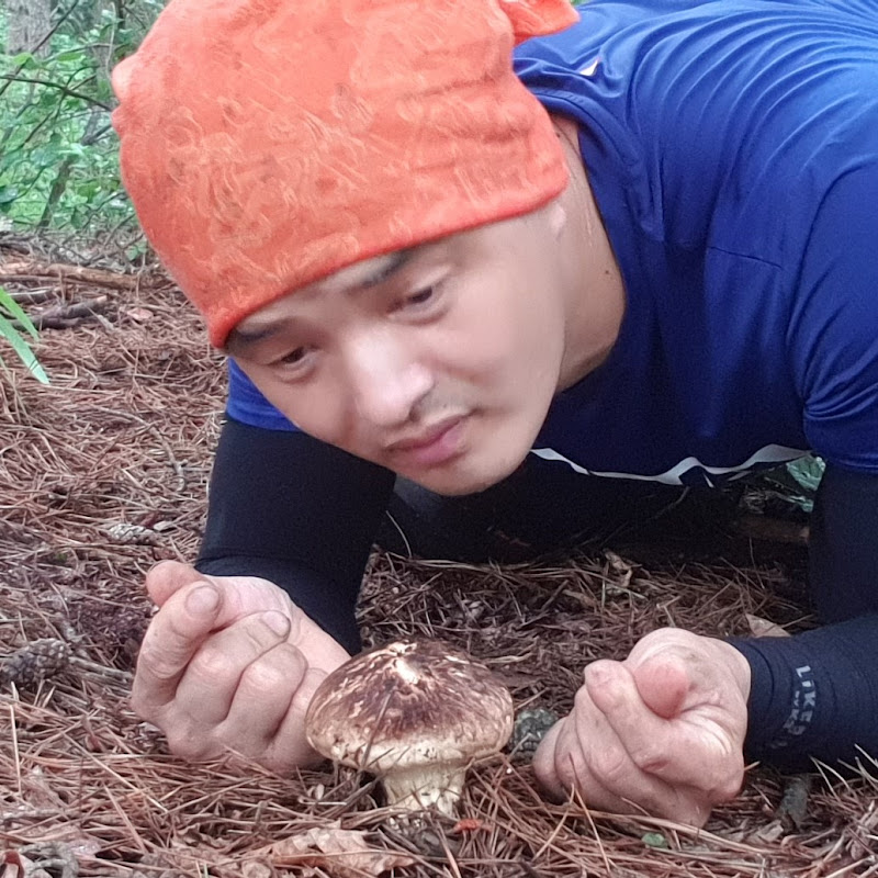 여룡맨-YeoRyongMan Logo