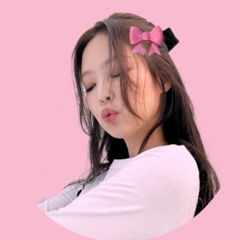 𝑨𝒏𝒏𝒊𝒆𝒛