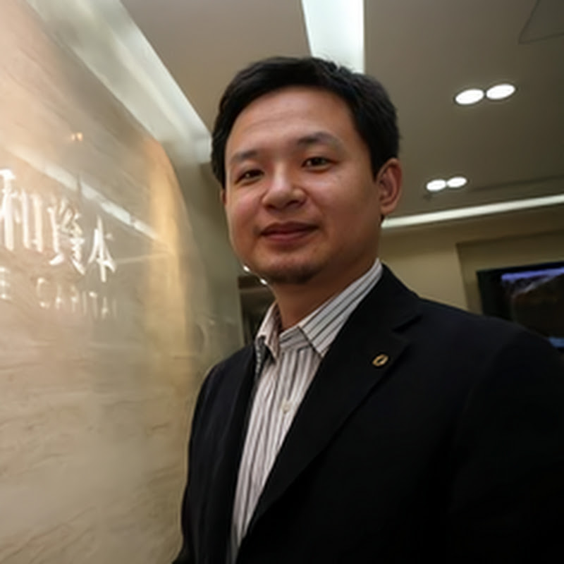 老王来了·思想聚焦 Logo