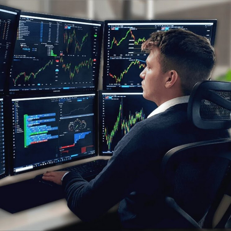 Prop Firm Trader