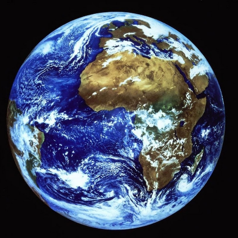 La Terre Bleue